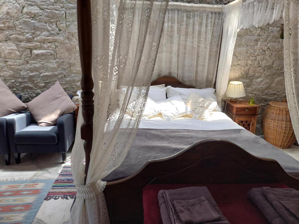 The Spidaki Hotel Lania Exterior photo