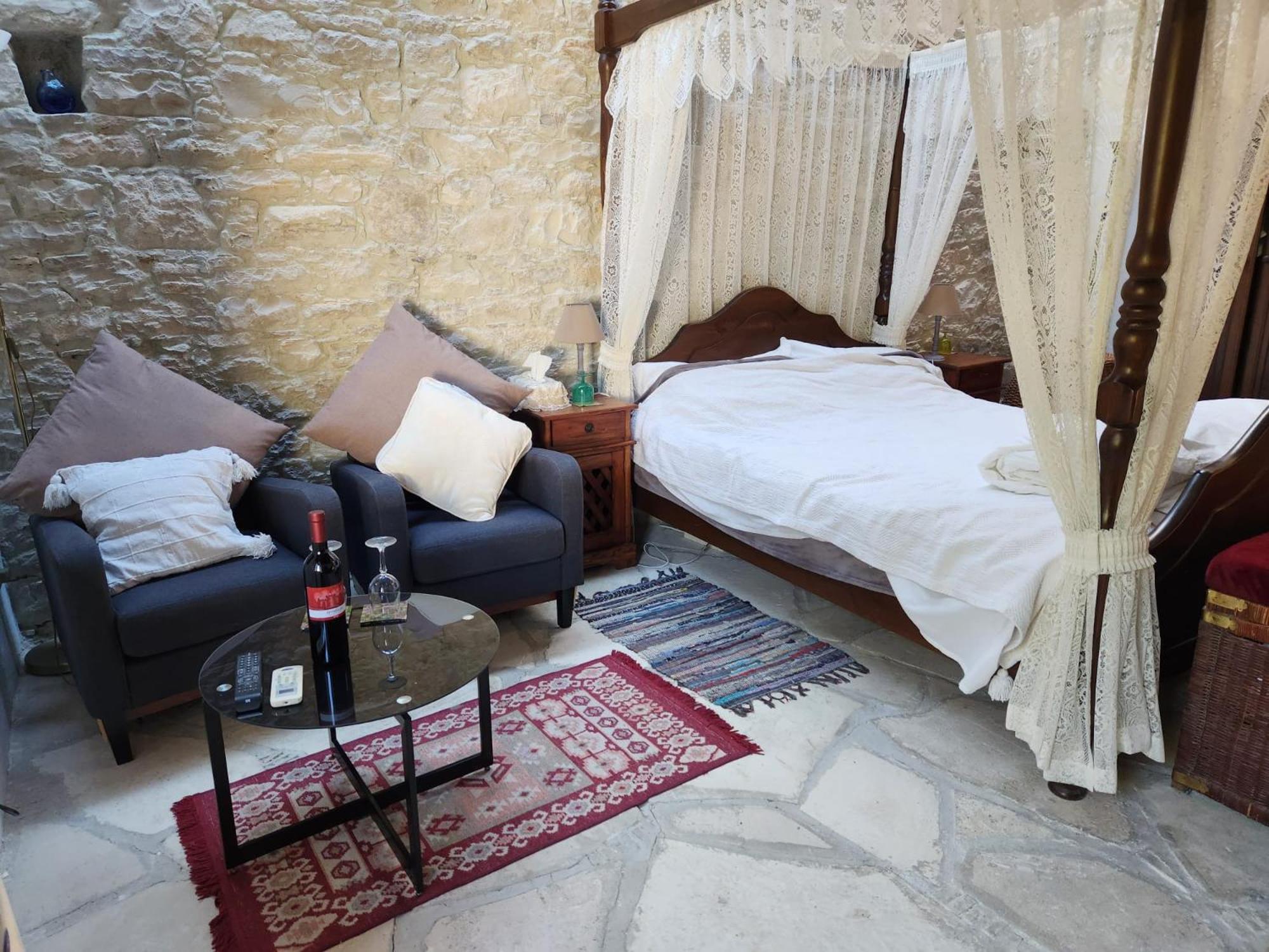 The Spidaki Hotel Lania Room photo